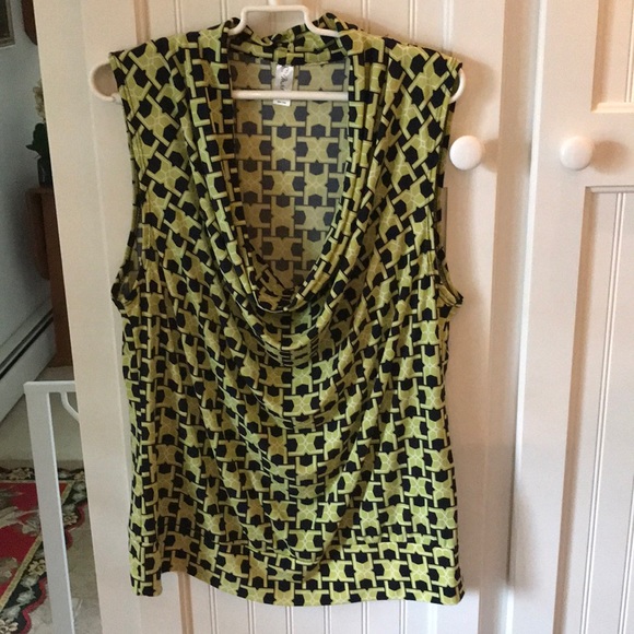 Cowl neck sleeveless top - Picture 1 of 3